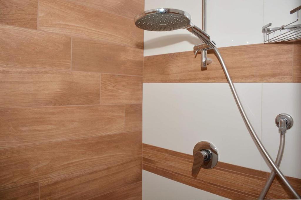 Puglia Chic Privata Con Bagni Condivisi Bed & Breakfast *